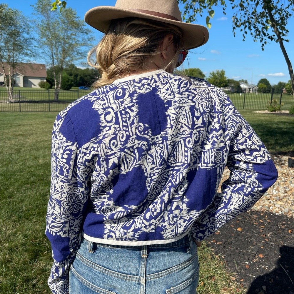 Vintage Blue & Cream Lightweight Cropped Jacket